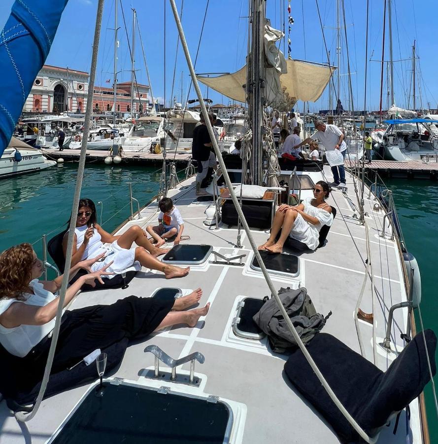 Sailboat B&B On Board Catania-Fontanarossai nemzetközi repülőtér Kültér fotó