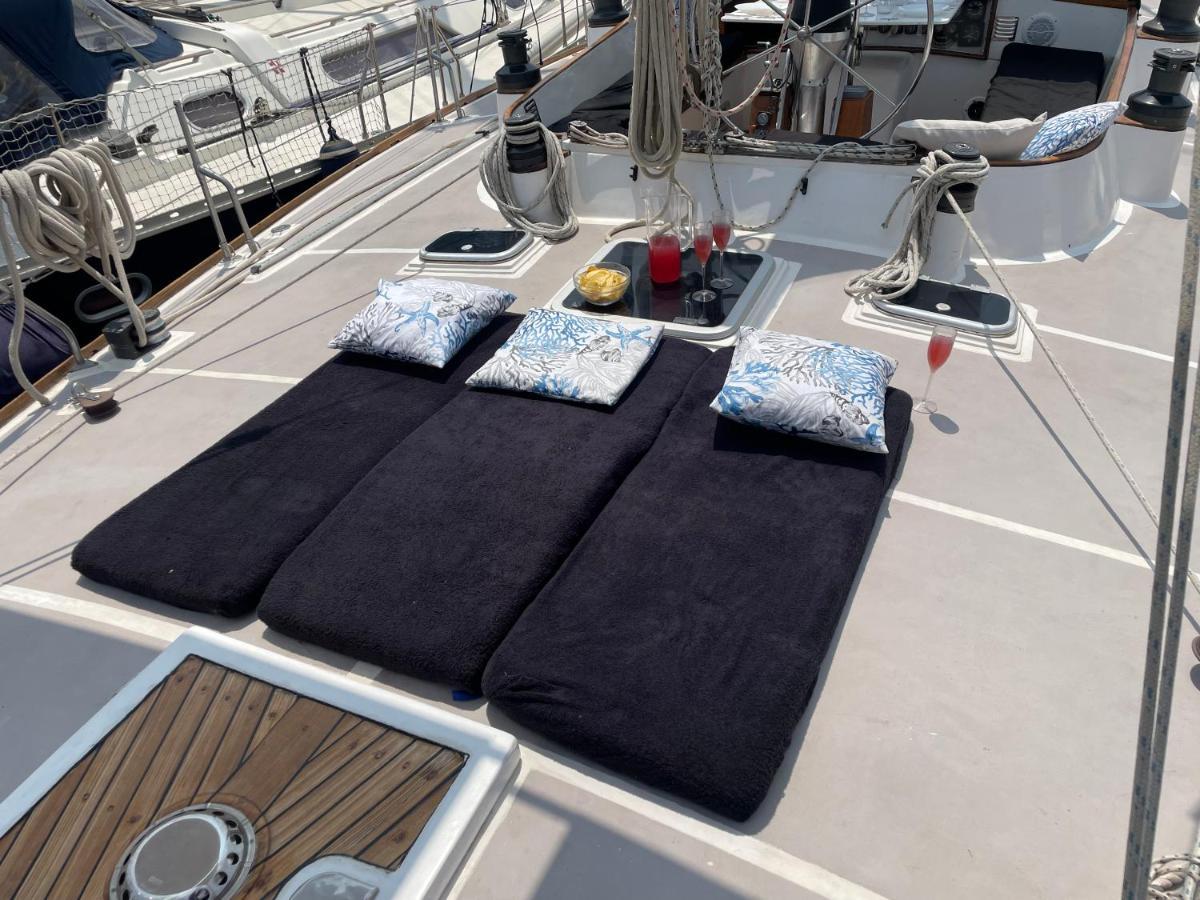 Sailboat B&B On Board Catania-Fontanarossai nemzetközi repülőtér Kültér fotó