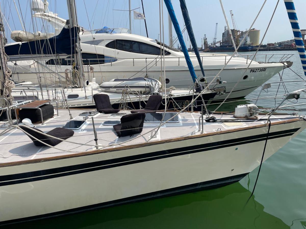 Sailboat B&B On Board Catania-Fontanarossai nemzetközi repülőtér Kültér fotó