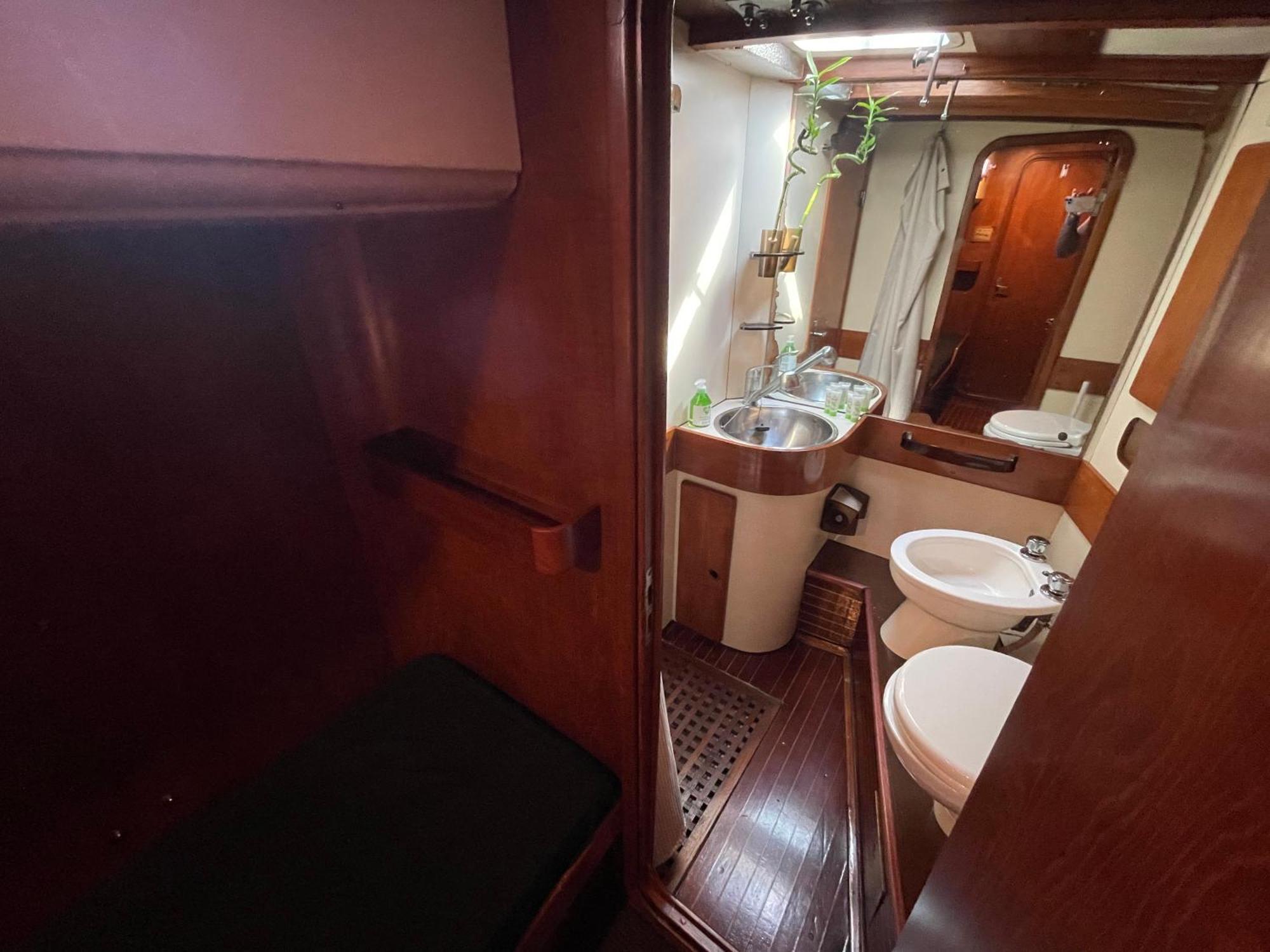 Sailboat B&B On Board Catania-Fontanarossai nemzetközi repülőtér Kültér fotó