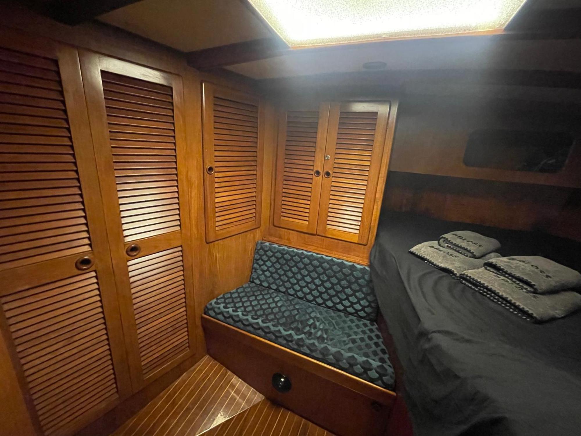 Sailboat B&B On Board Catania-Fontanarossai nemzetközi repülőtér Kültér fotó